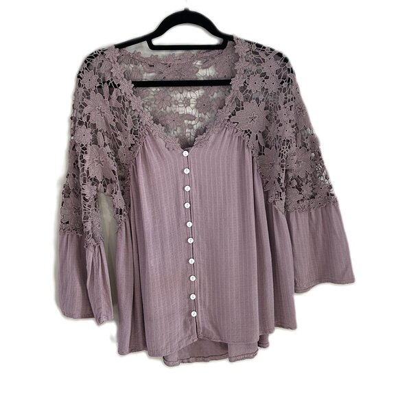 Floral Embroidered Crochet Lace Button‎ Down top - Picture 2 of 8